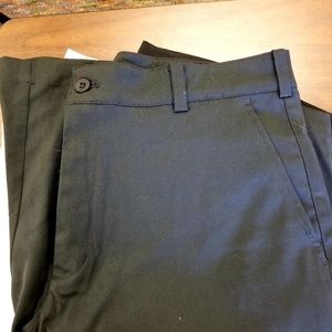 NWOT Nike GOLF Flat front BLACK shorts size 32